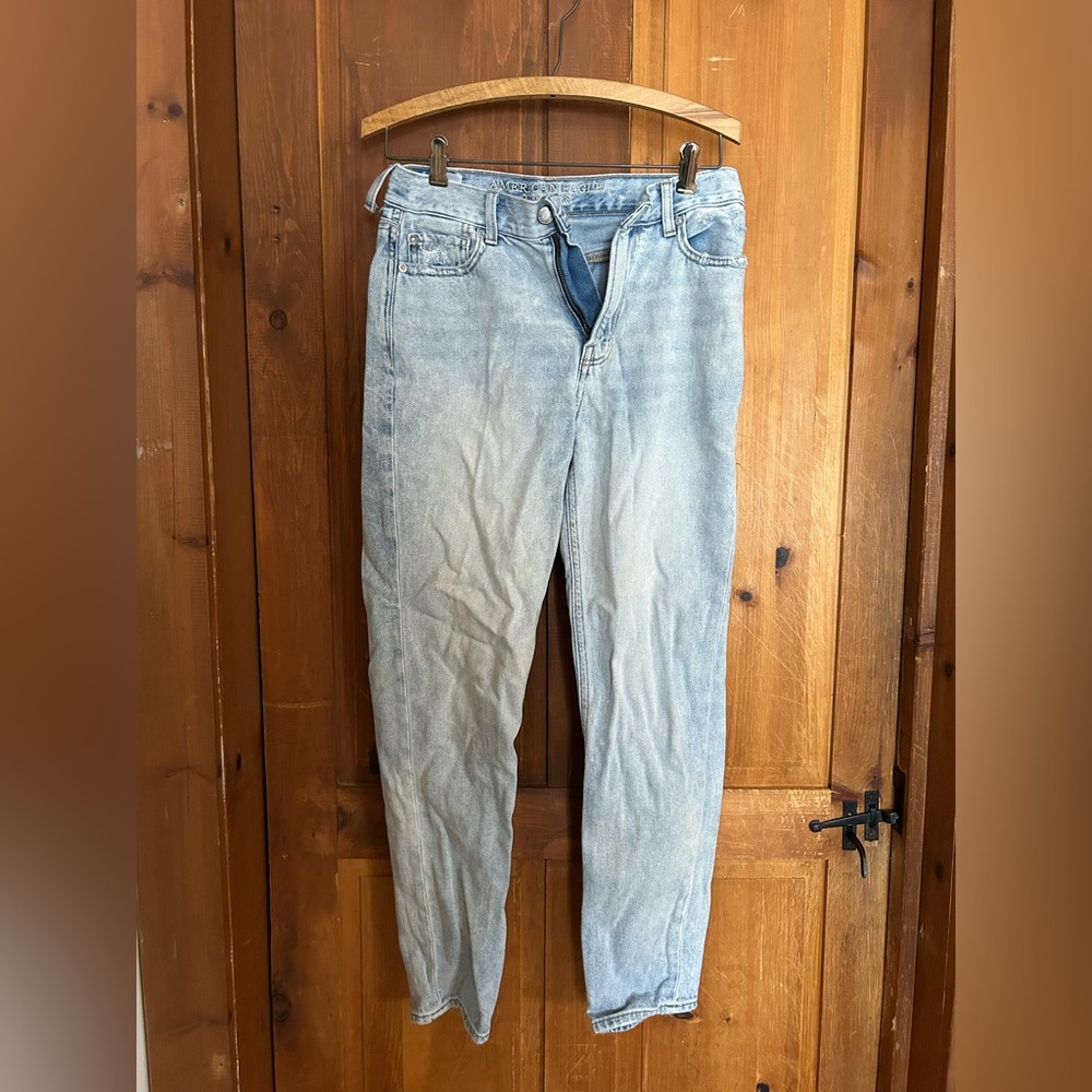 American eagle mom jeans